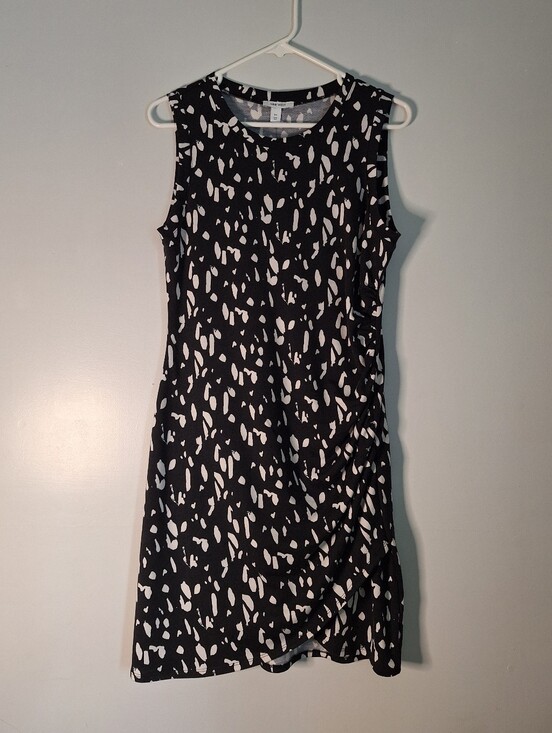 Nine West Dresses & Skirts - Nine West Black and White Sleeveless Printed Sheath Dress NWT